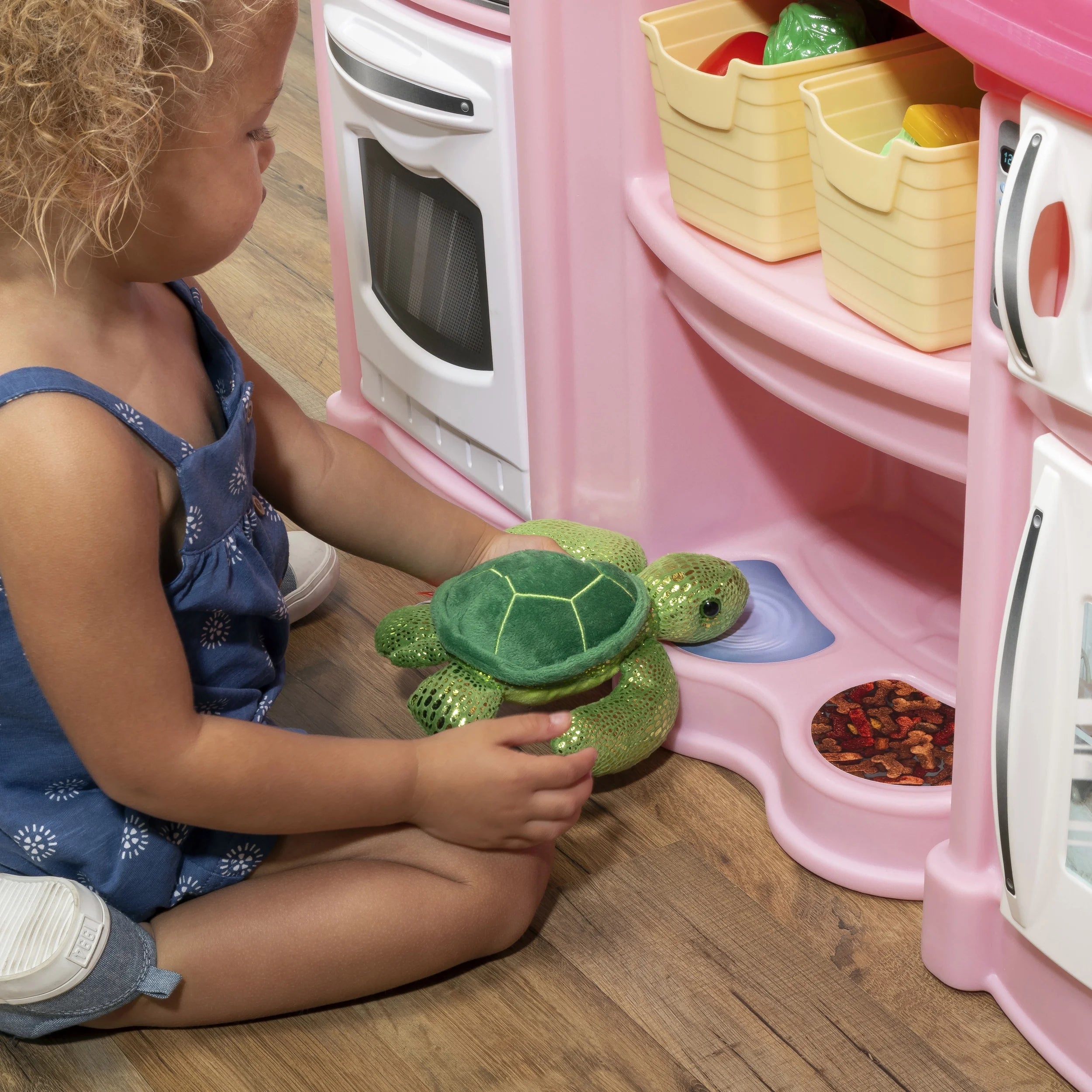 Fun with Friends Pink Kids Kitchen Pretend Play Set