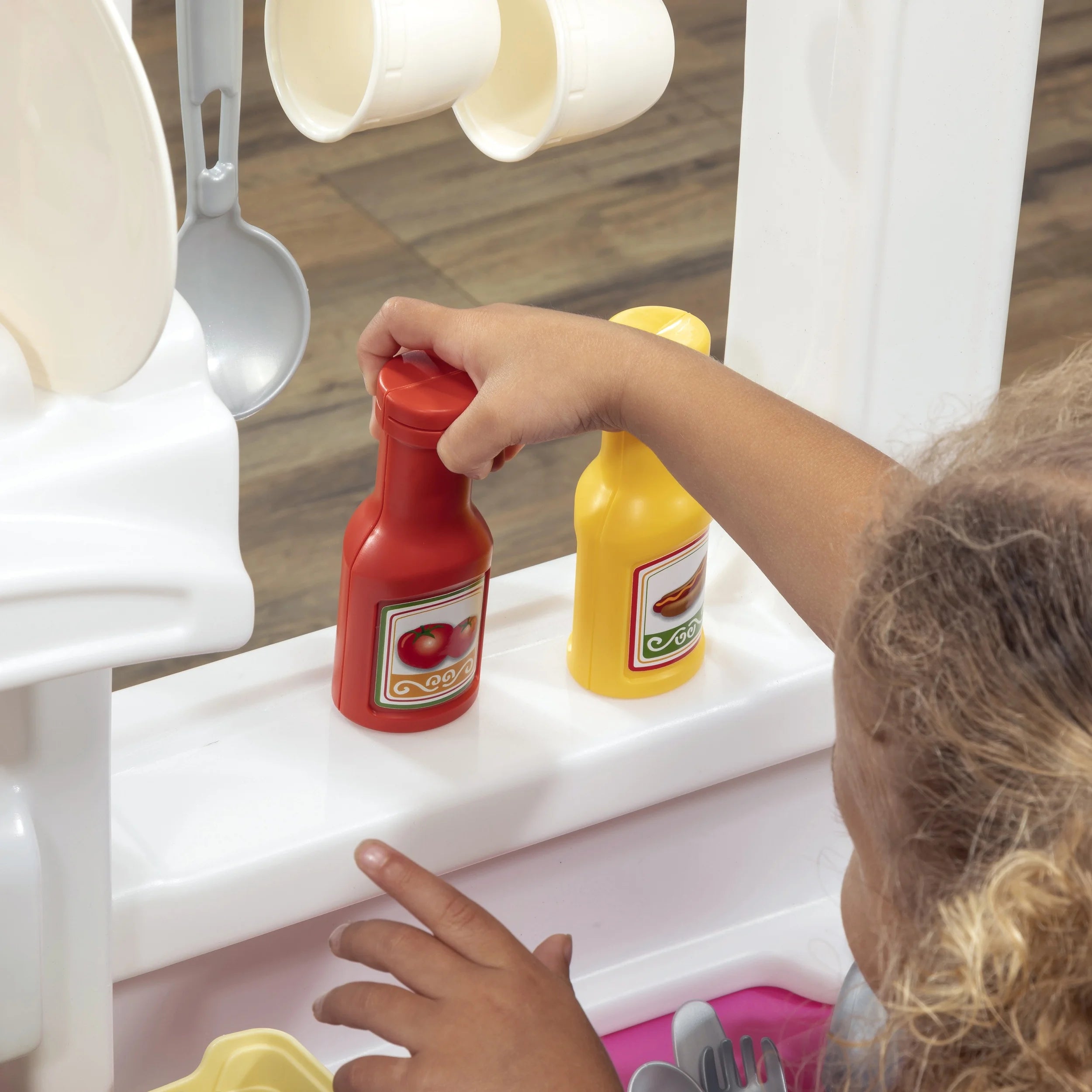 Fun with Friends Pink Kids Kitchen Pretend Play Set